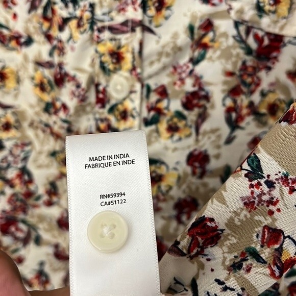 Beachlunchlounge Collection Womens Floral Long Sleeve Collared Button Up Top L - Picture 5 of 13